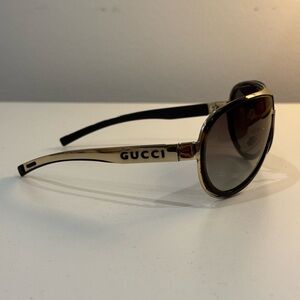 Gucci Gold Sunglasses unisex